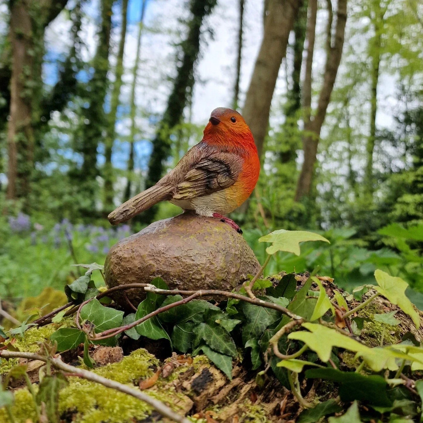 Robin on a Stone Resin Garden Ornament Resin Bird Sculpture Figurine