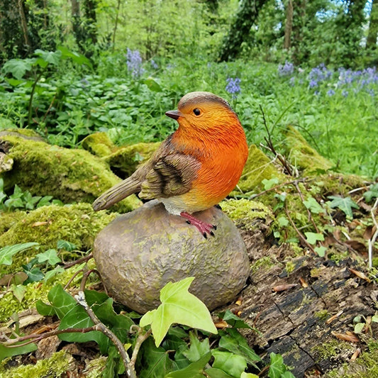 Robin on a Stone Resin Garden Ornament Resin Bird Sculpture Figurine